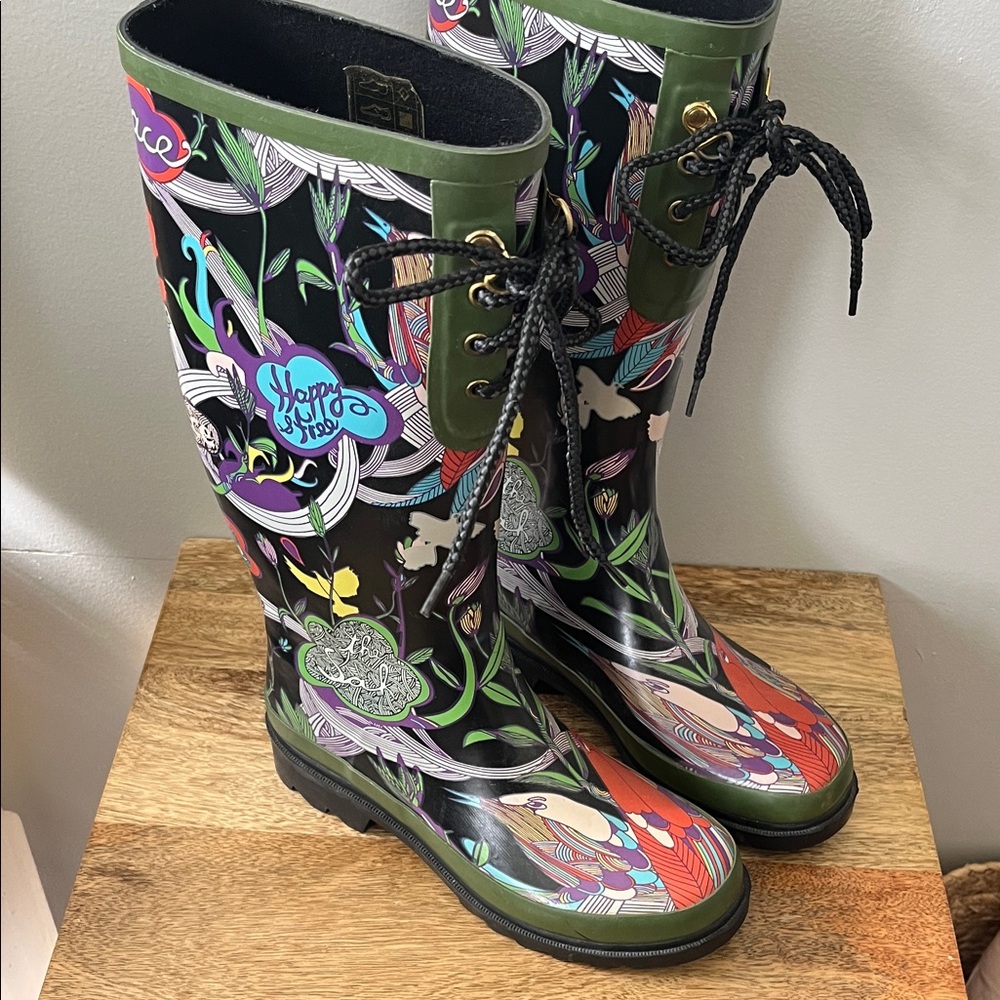Totes X Vera Bradley Women’s Black Multi Floral Lace-Up Rain Boots